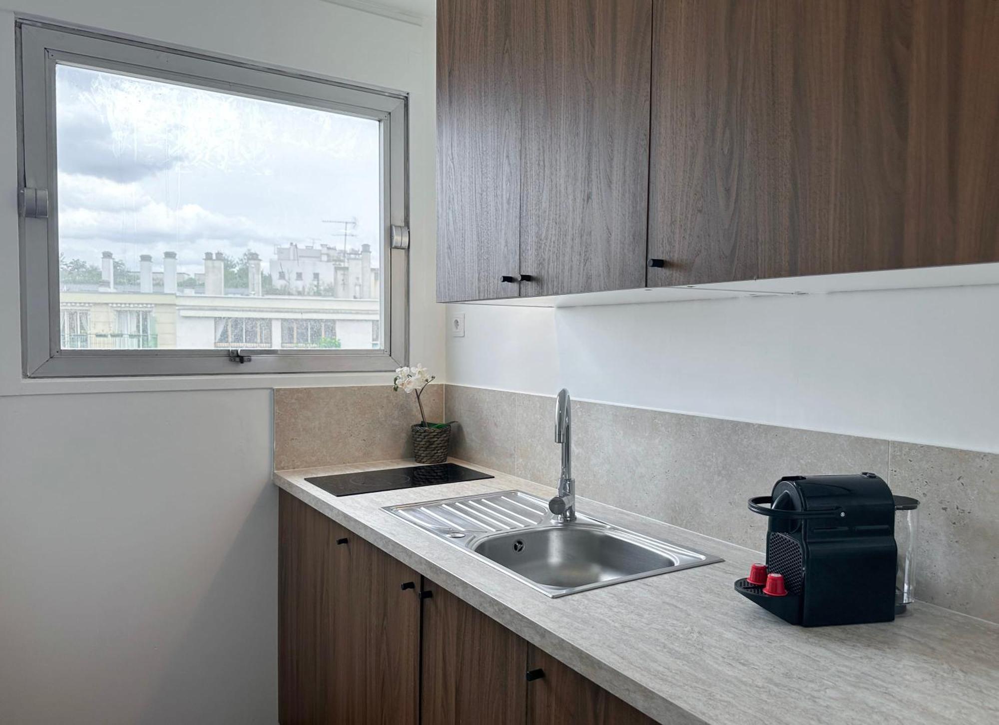 Brand-New Studio With Eiffel Tower View باريس المظهر الخارجي الصورة